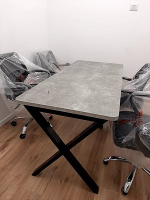שולחן ישיבות S-02